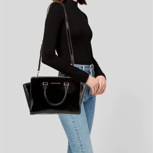 Michael Kors Elegant Black patent leather Shoulder Bag